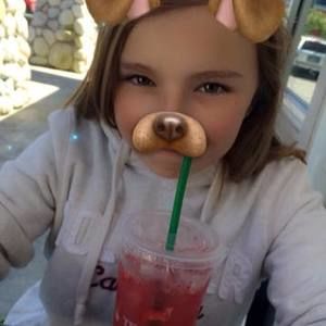 Meet your Posher, Rhea